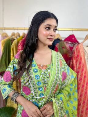 Green Floral Printed Cotton Straight Fit Kurta Set