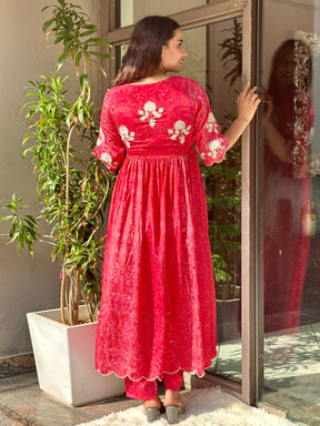 Rose Embroidered Kurta Set